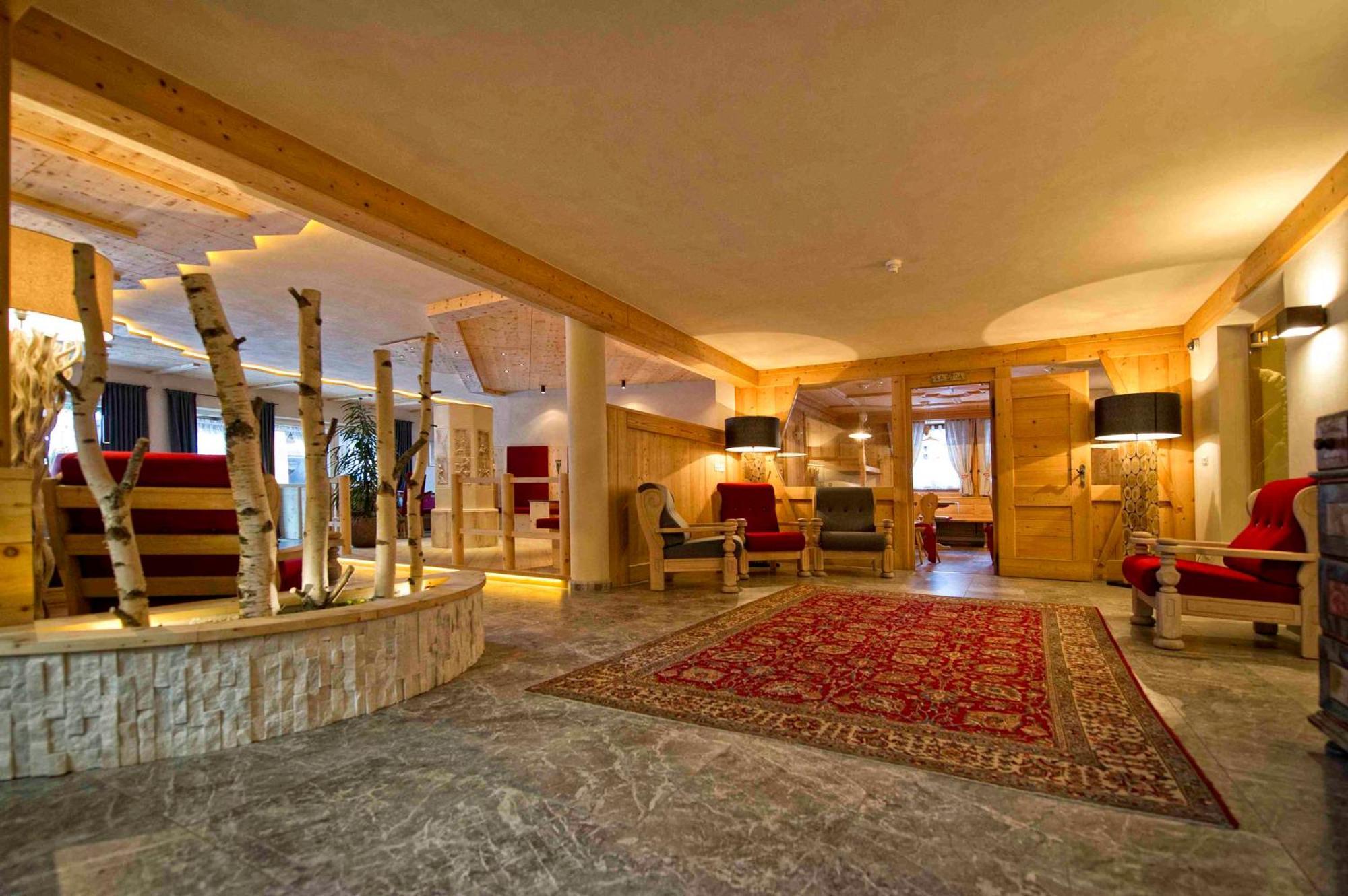 Hotel Teresa San Vigilio Di Marebbe Esterno foto