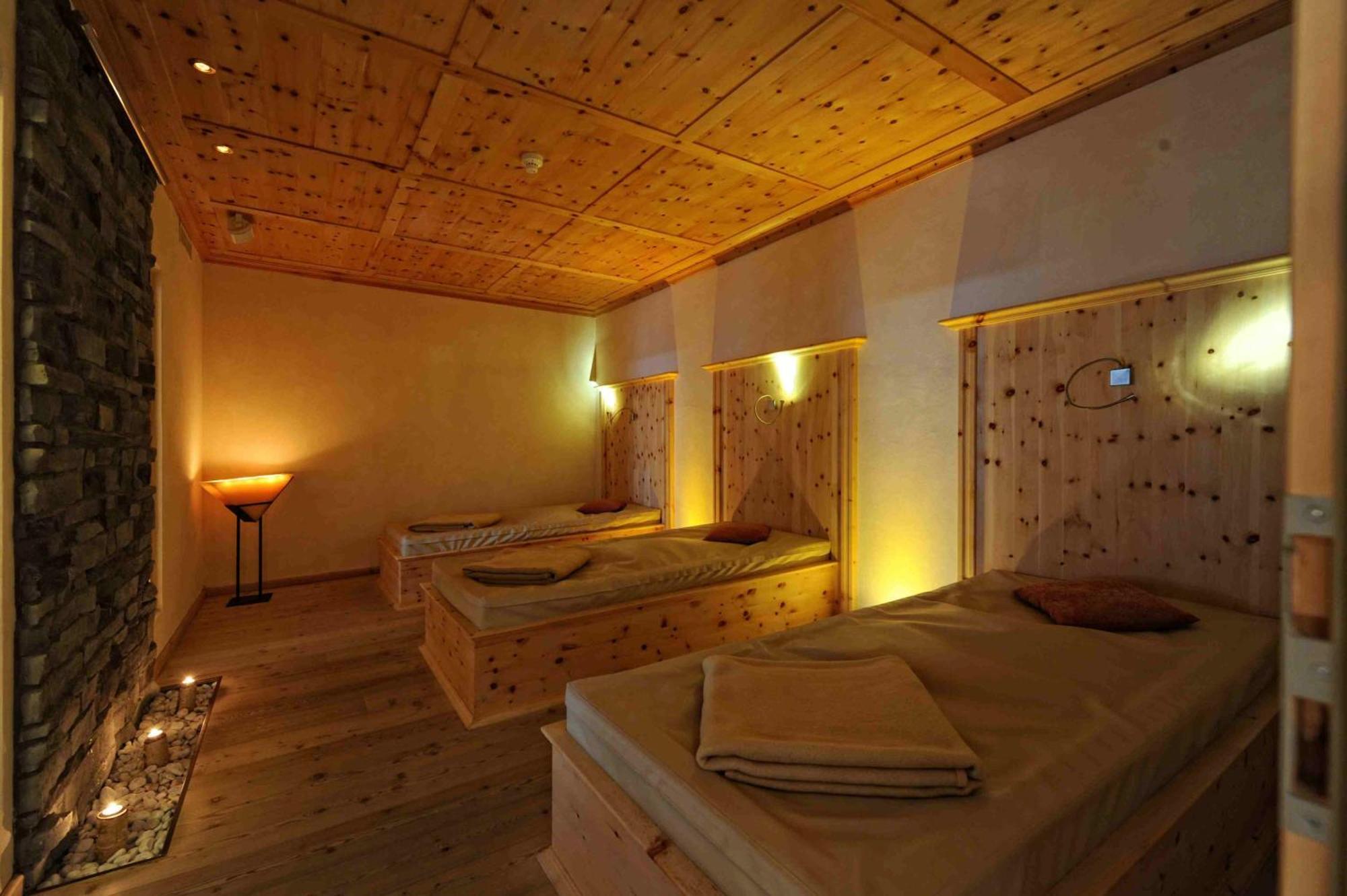 Hotel Teresa San Vigilio Di Marebbe Esterno foto