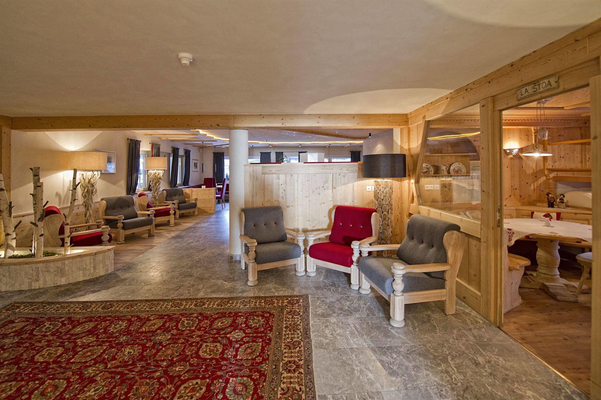 Hotel Teresa San Vigilio Di Marebbe Esterno foto