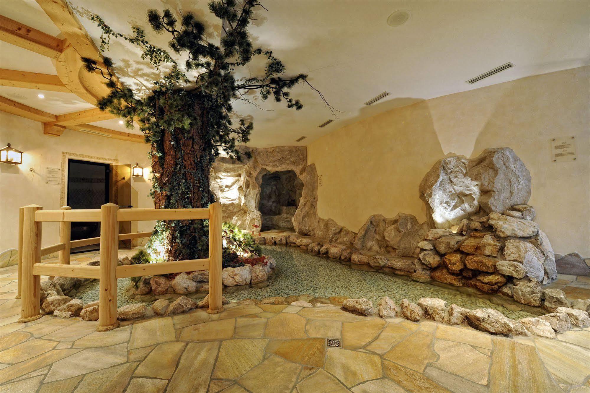 Hotel Teresa San Vigilio Di Marebbe Esterno foto