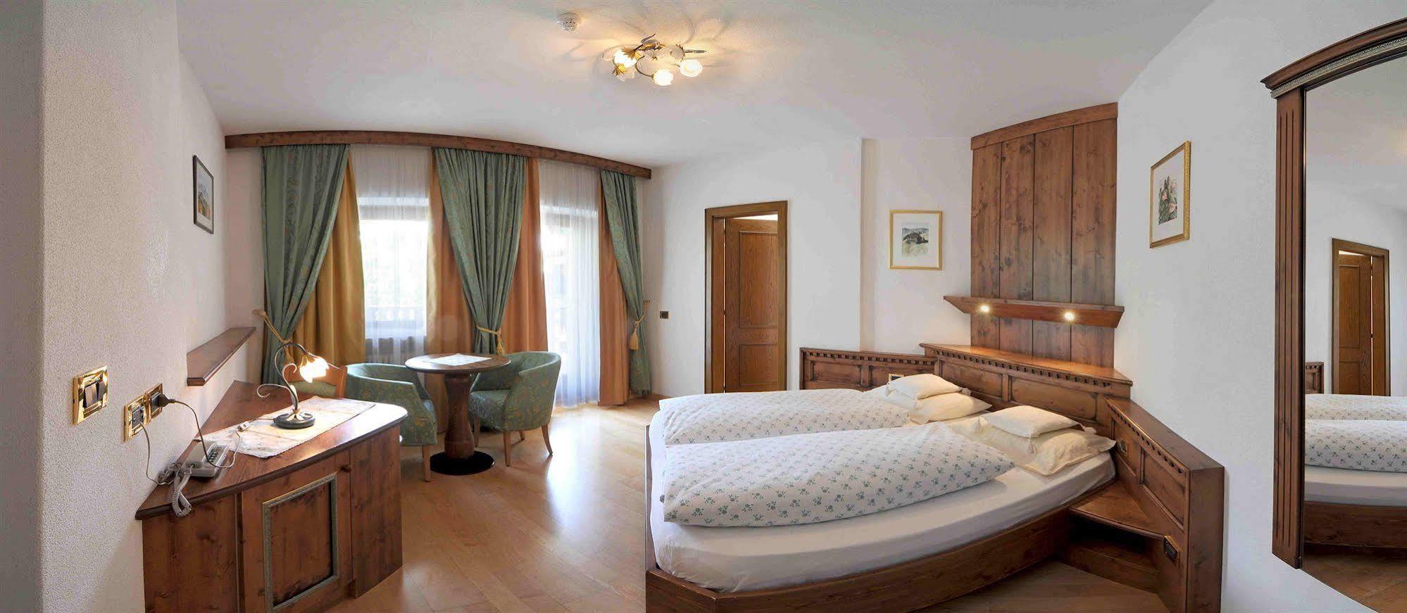 Hotel Teresa San Vigilio Di Marebbe Esterno foto