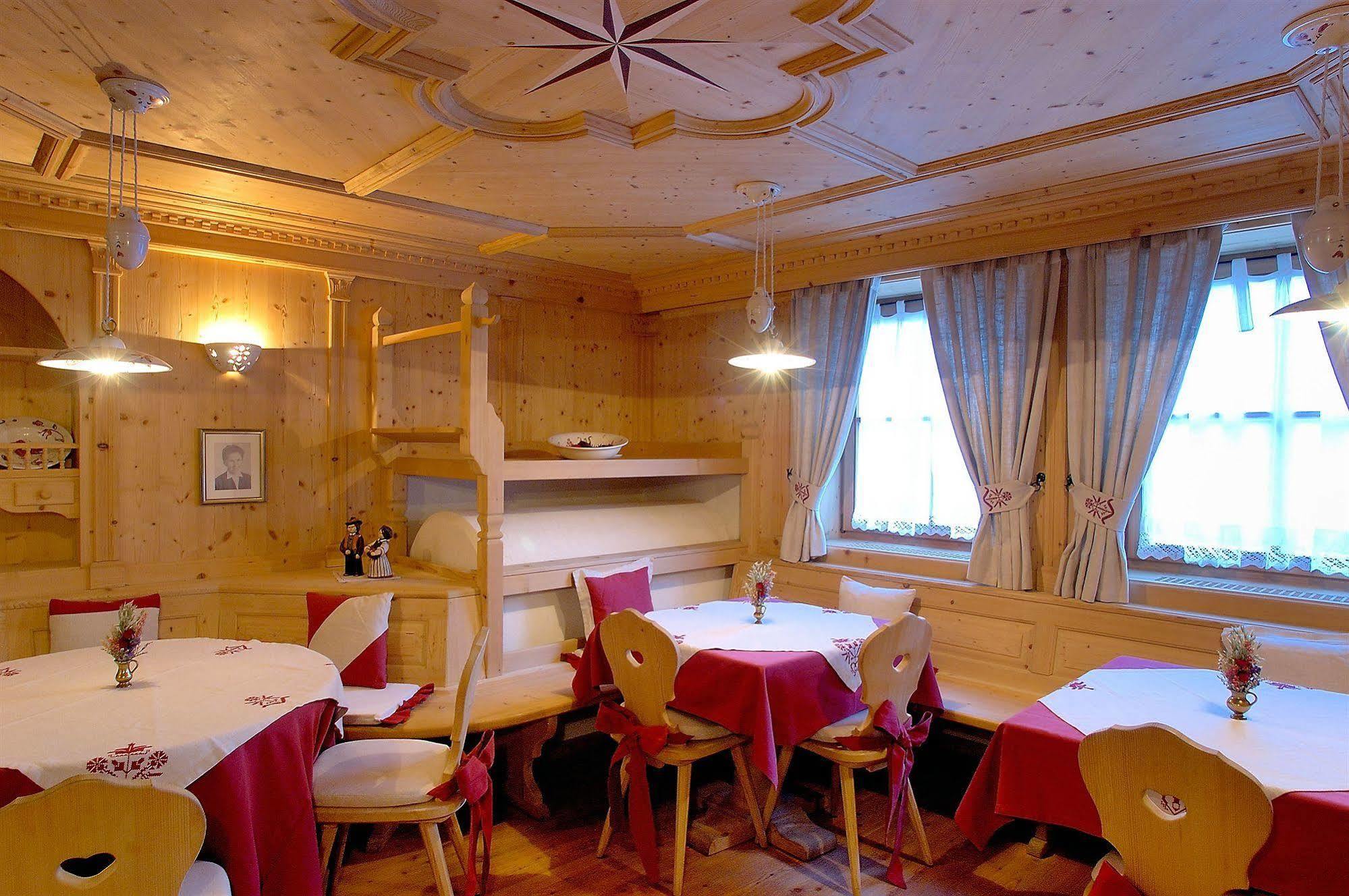 Hotel Teresa San Vigilio Di Marebbe Esterno foto