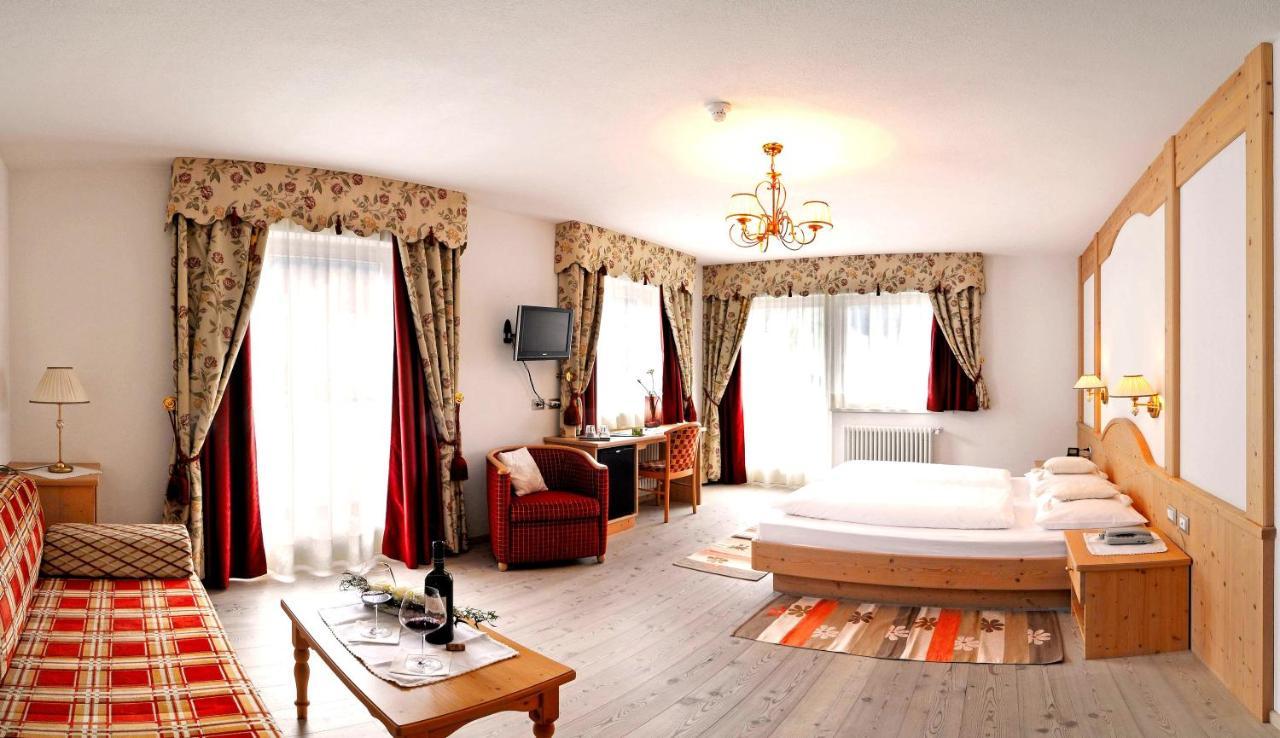 Hotel Teresa San Vigilio Di Marebbe Esterno foto